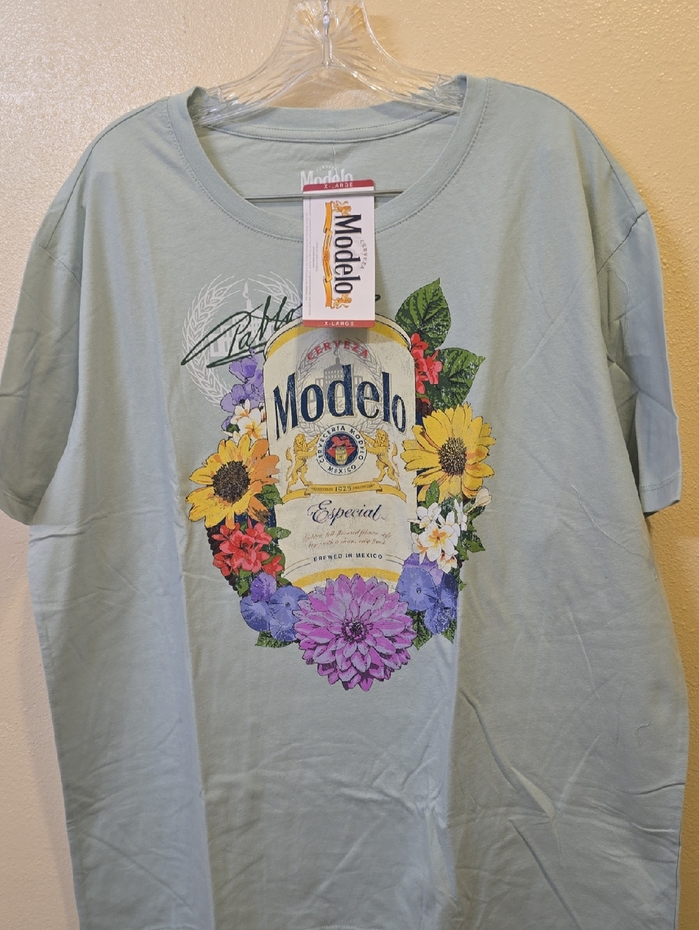 X-Large Cerveza Modelo Grahic T Shirt Green